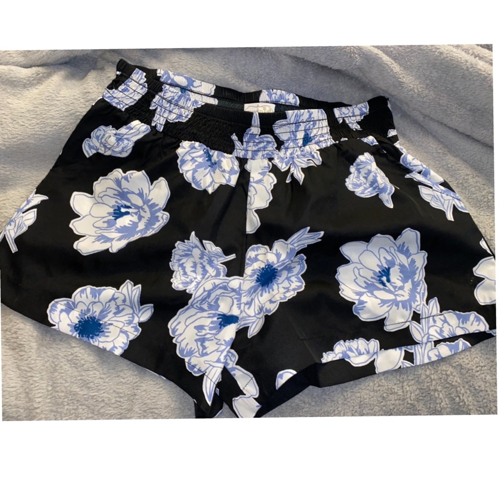 Mudpie Crepe Shorts